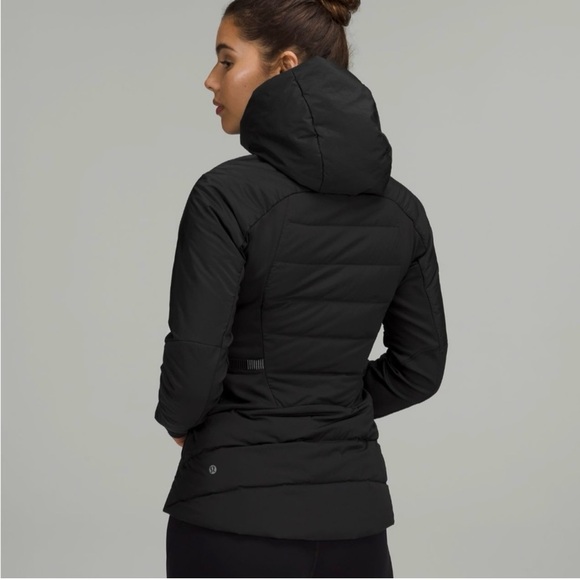 Lululemon" Down For lt All Jacket - Picture 2 of 16
